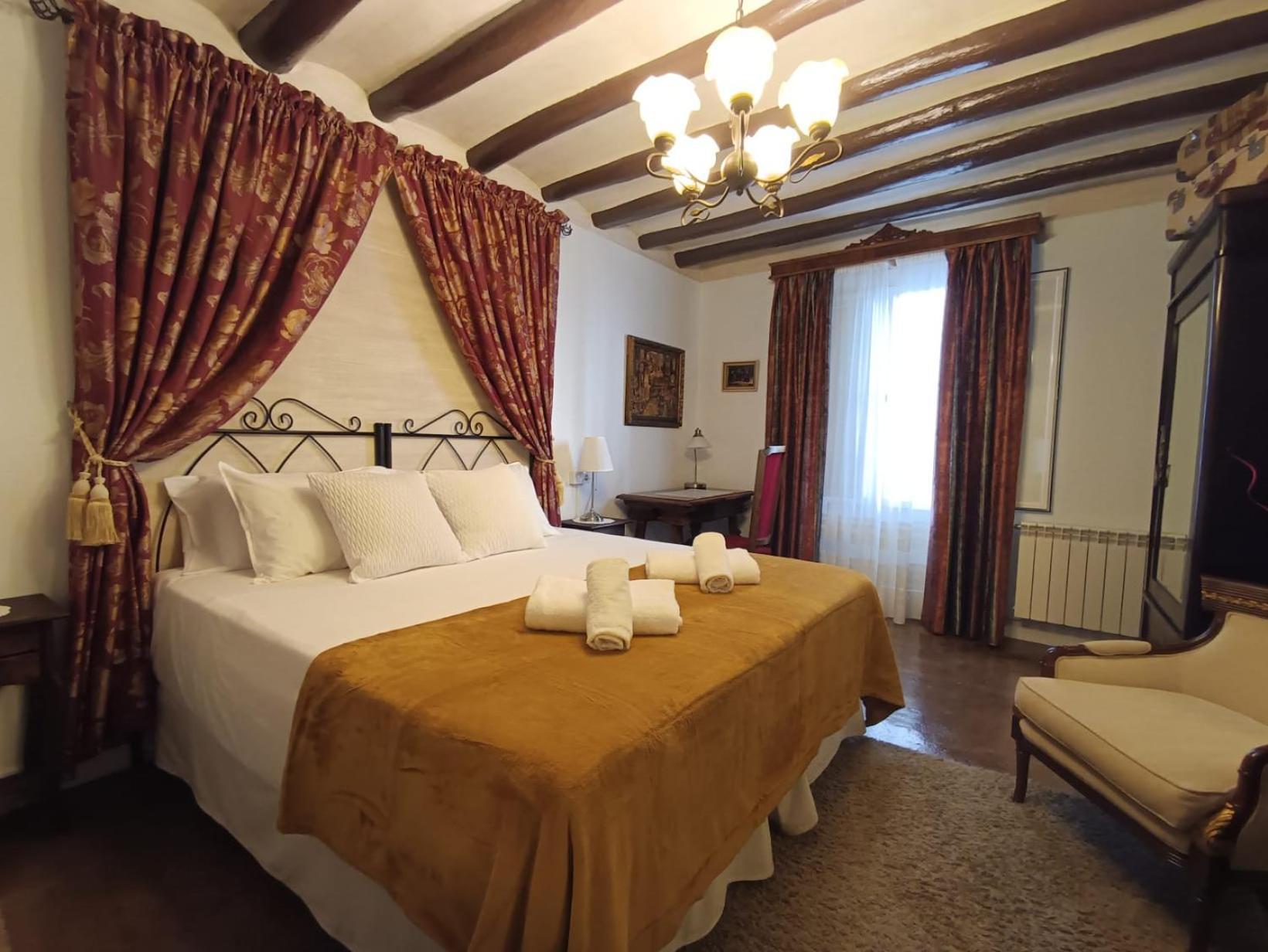 Casa Rural La Casona Urrea de Gaen Bagian luar foto