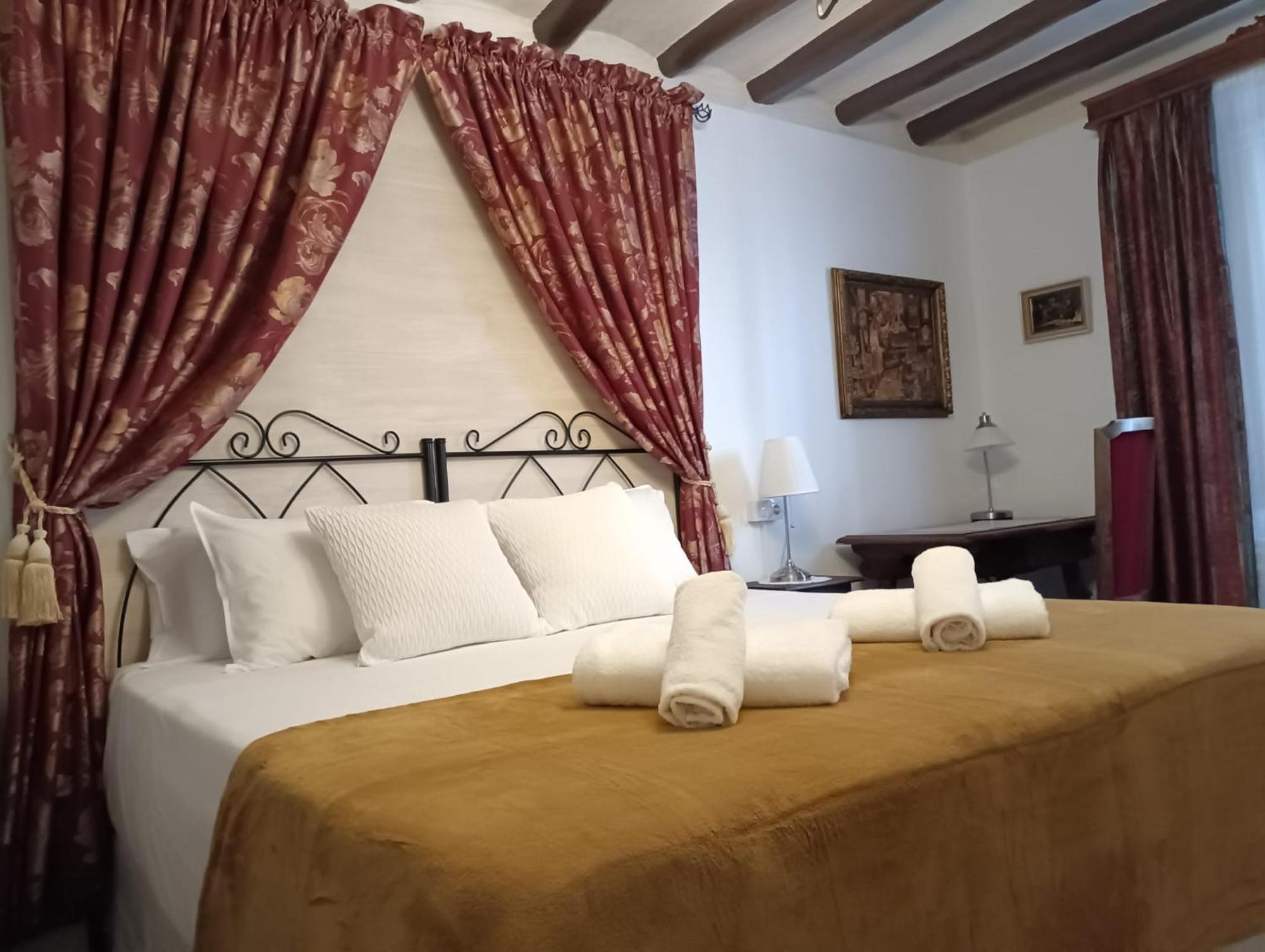 Casa Rural La Casona Urrea de Gaen Bagian luar foto