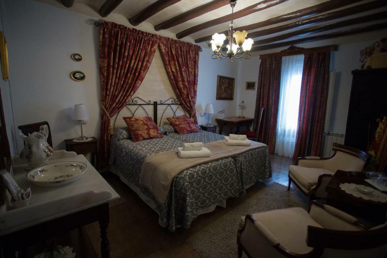 Casa Rural La Casona Urrea de Gaen Bagian luar foto